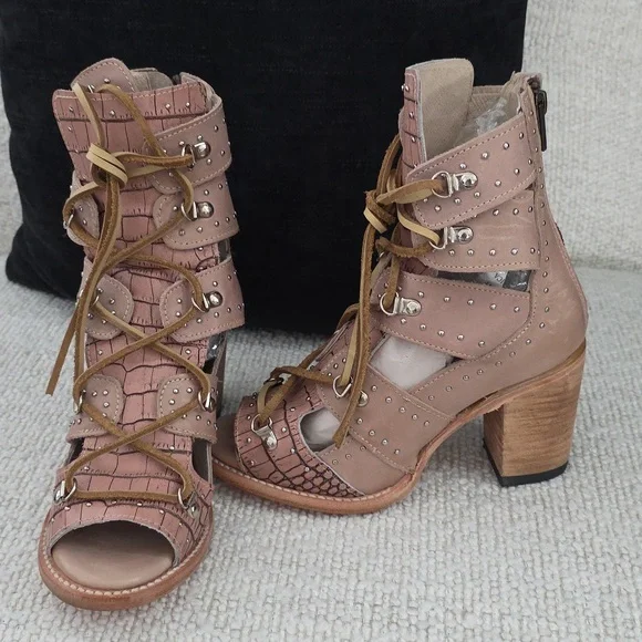 Freebird Brandy Pink Gladiator Sandals - Picture 2 of 8